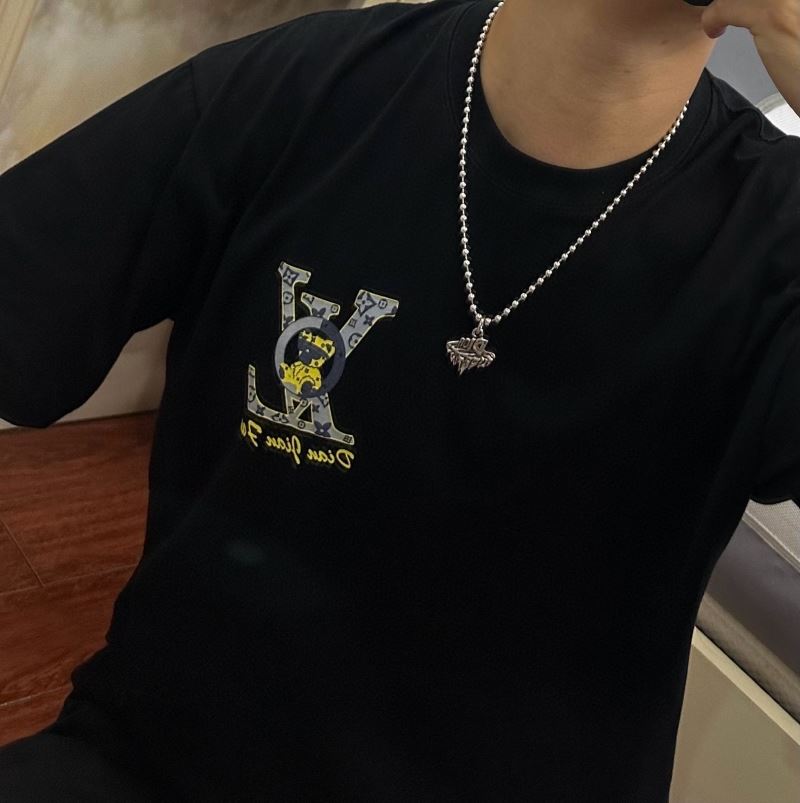 chr1st1an D10r necklaces